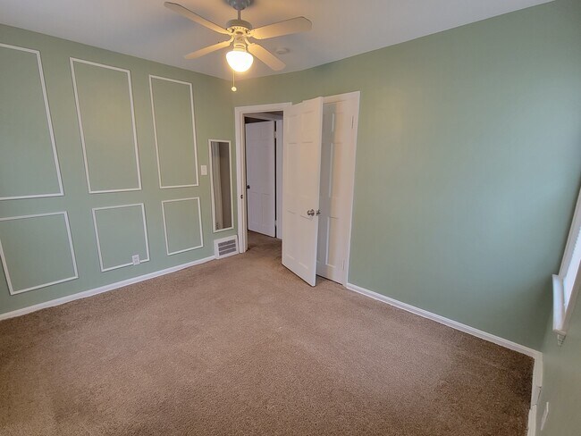 Bedroom 1-main floor - 1440 Worton Blvd