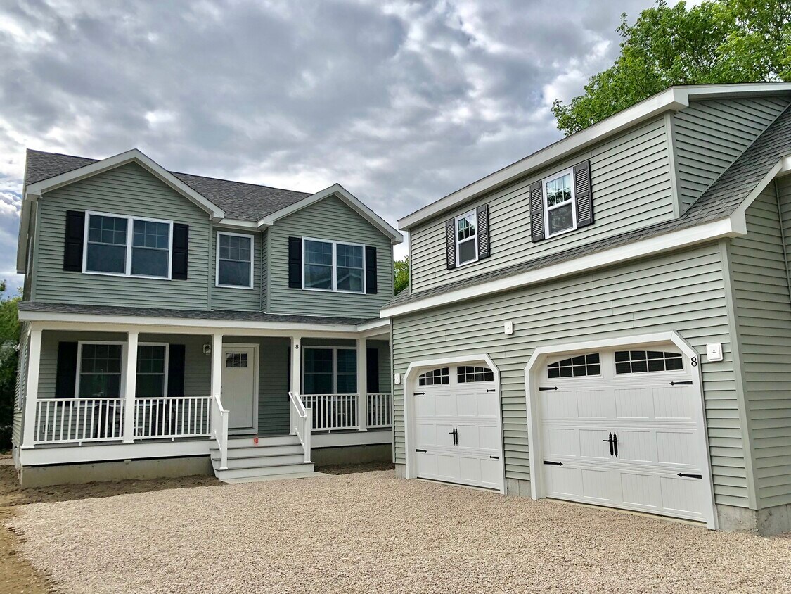 8 Blossom Way, Narragansett, RI 02882 House Rental in Narragansett