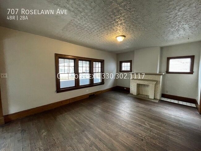 Building Photo - Four bedroom two bathroom home for rent