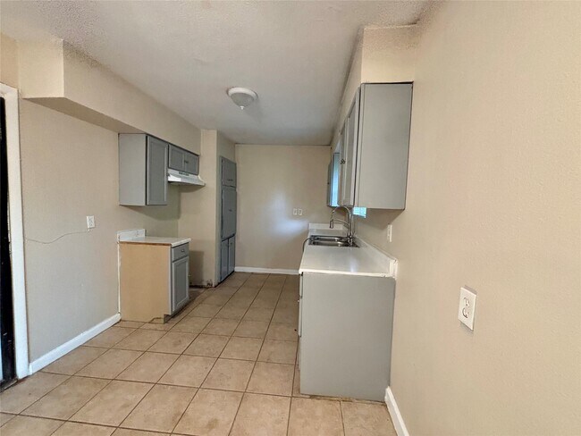Foto del edificio - 4110 Knotty Oaks Trail
