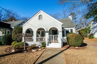 Building Photo - 205 Bethune St