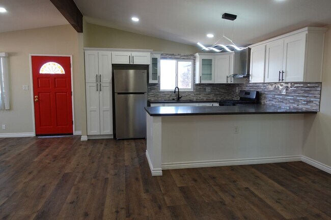 Foto del edificio - 38467 36th