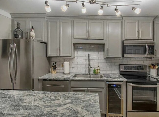 Foto del edificio - 1110 Morning Sun Dr