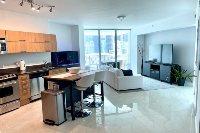 Foto del edificio - 350 S Miami Ave
