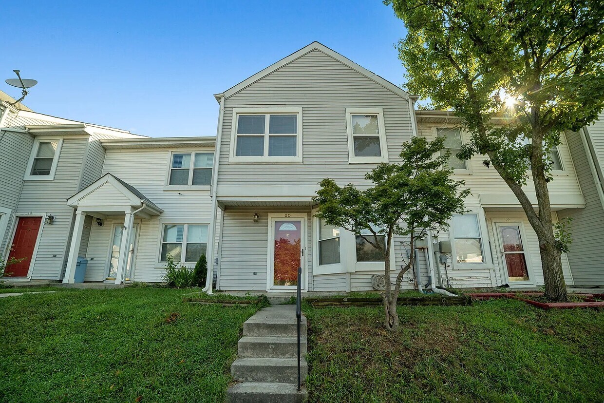20 Nakota Ct, Middle River, MD 21220 Townhome Rentals in Middle River