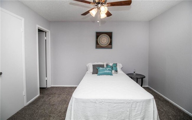 Foto del edificio - 3211 35th St