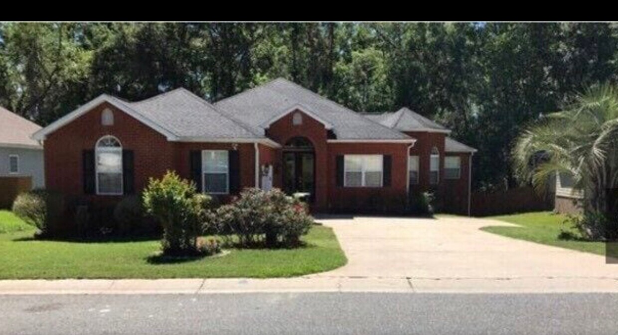 Primary Photo - 1142 Sandler Ridge Rd