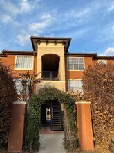 Building Photo - 5572 Metrowest Blvd