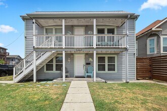 Building Photo - 1028 Avenue K