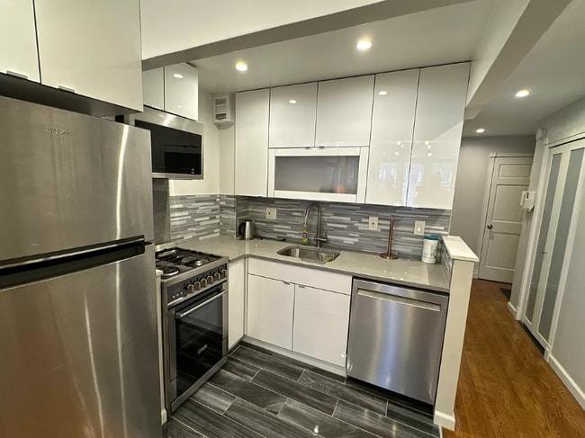 Foto del edificio - 1628 2nd Ave