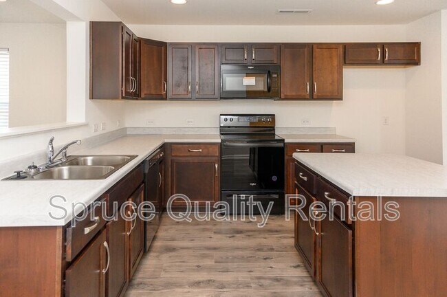 Building Photo - 1541 Mariners Ct
