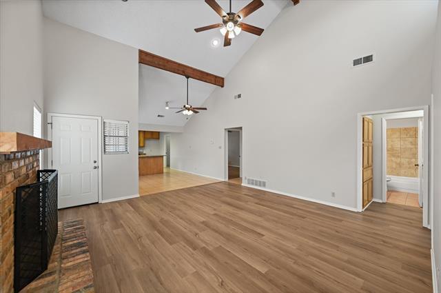 Foto del edificio - 5204 Yucca Dr