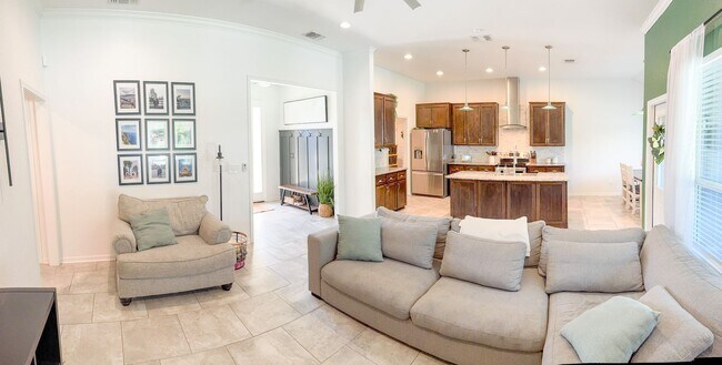 Building Photo - Available NOW!!!! This charming 1 story, 3...