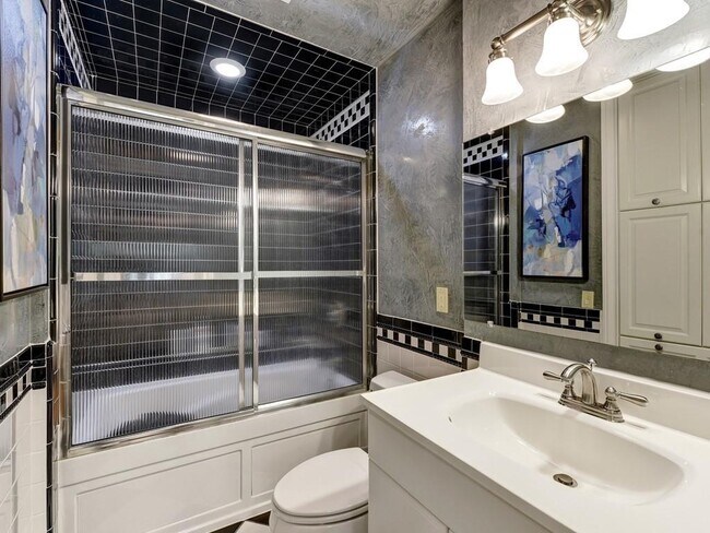 Foto del edificio - 2904 Rivercrest Dr