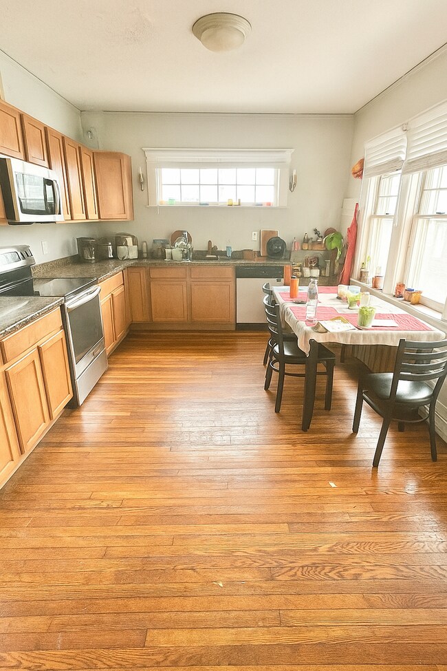 Foto del edificio - 504 Catherine St