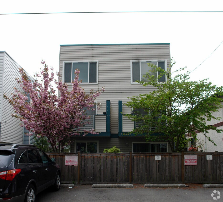 10337 Midvale Ave, Seattle, WA 98133 Apartments in Seattle, WA