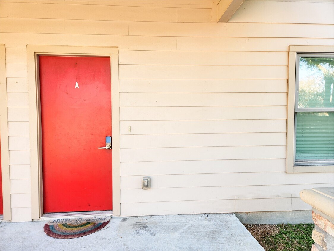 Foto del edificio - 5910 Shelburne St