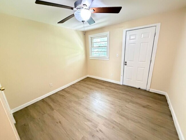 Foto del edificio - 4217 43rd Ave N