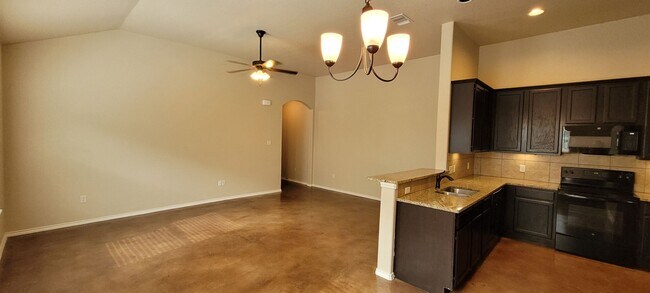Foto del edificio - 3 Bed-2 Bath in New Braunfels