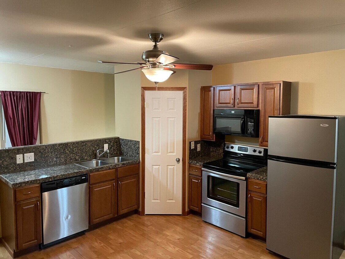 Primary Photo - 1 Bed, 1 Bath Single-family home