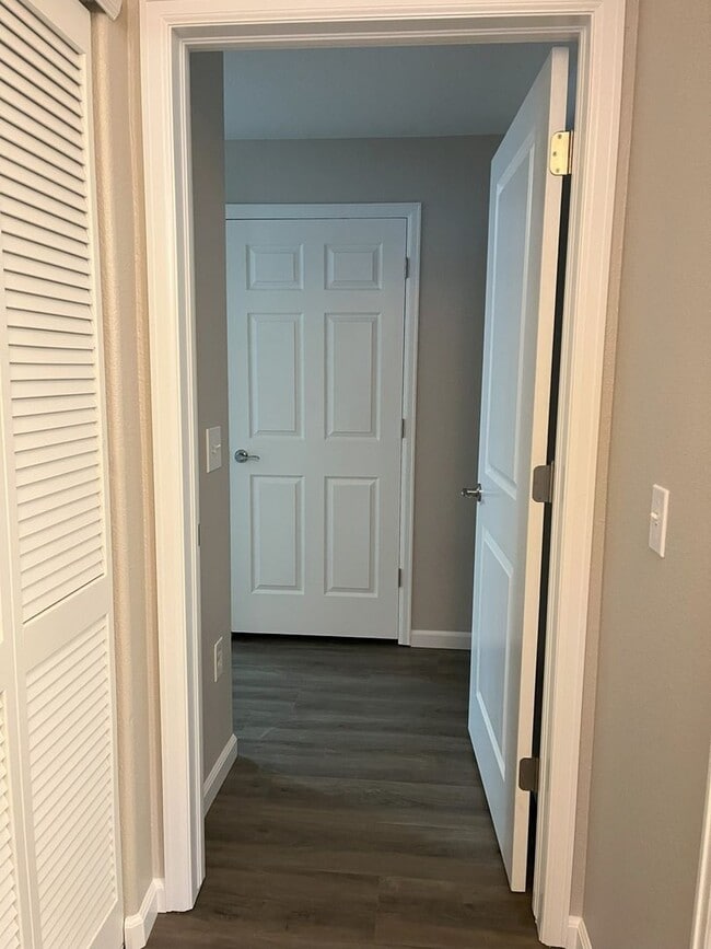 Building Photo - Charming 2BR Condo in Denver