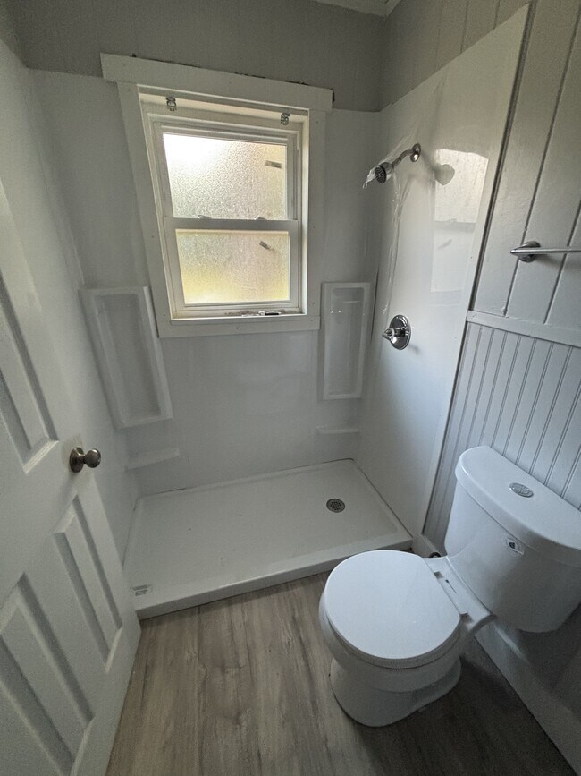 Foto del edificio - 1870 Wisteria Dr