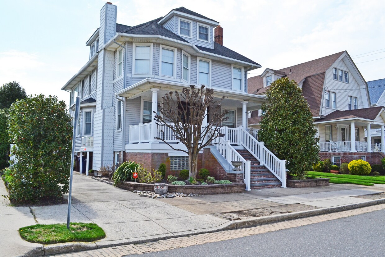 16 S Somerset Ave, Ventnor City, NJ 08406 House Rental in Ventnor