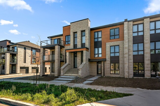 Building Photo - Quai De la Gare Sainte-Rose - Phase 1