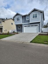 Building Photo - 15710 View Dr Ct SE