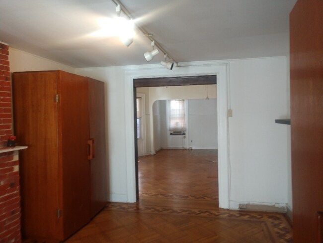 Building Photo - 179 Winthrop St