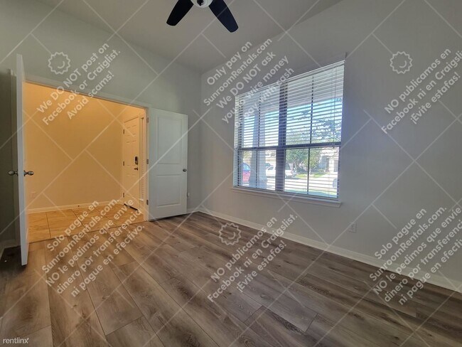 Foto del edificio - 3 br, 2 bath House - 214 Pincea Pl