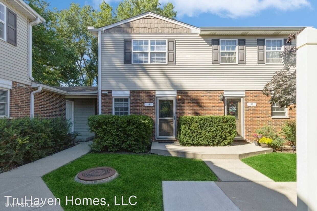 Primary Photo - 2 br, 1.5 bath House - 525 W Washington Av...