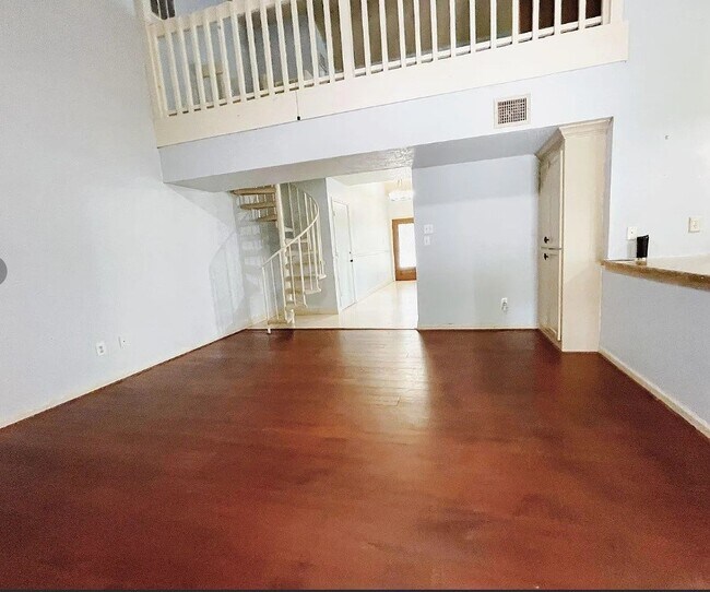 Foto del edificio - 1906 Woodstream Blvd