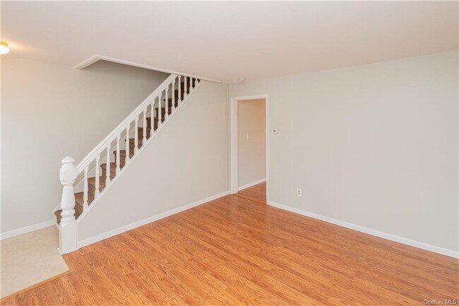 Building Photo - 12 Highland Ave