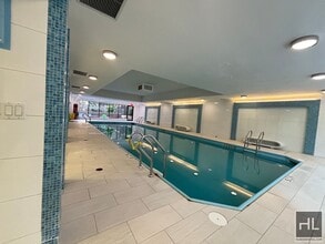 Building Photo - no fee 3 bedroom 2 bathroom with laundry -...