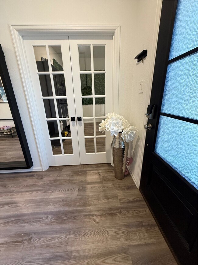 Foto del edificio - 3618 Oakvale Dr