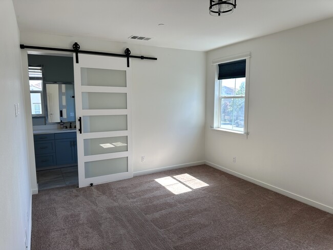 Building Photo - 35789 Breckyn Ln