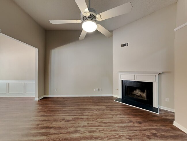 Foto del edificio - 5837 Blacktop Way