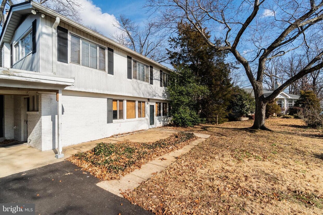 Primary Photo - 5600 Asbury Ct
