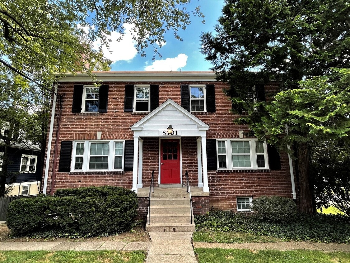 Primary Photo - 8101 Flower Ave