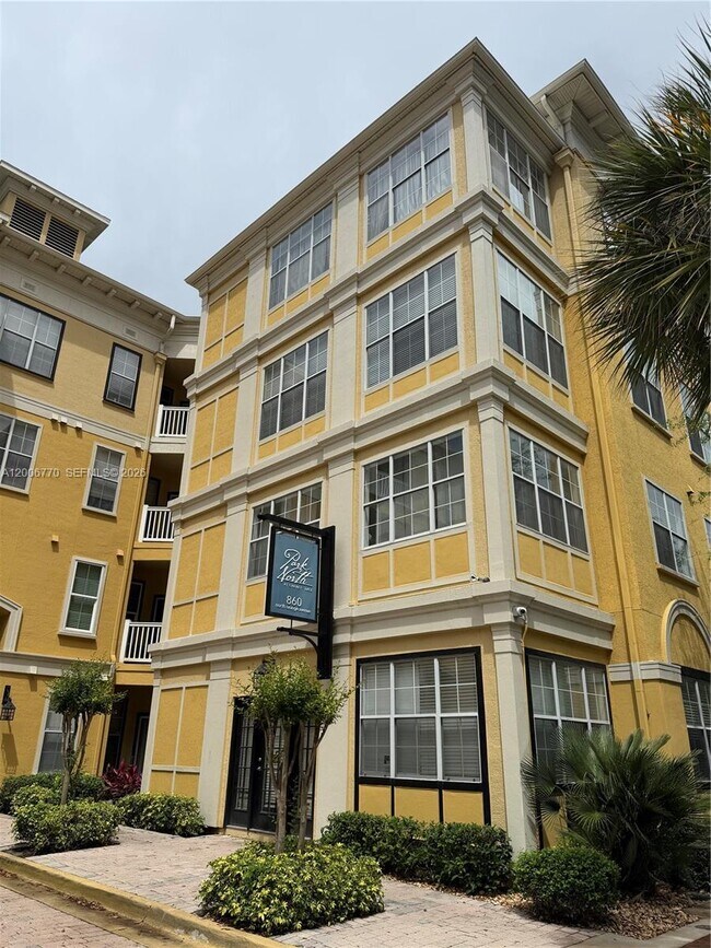 Foto del edificio - 860 N Orange Ave