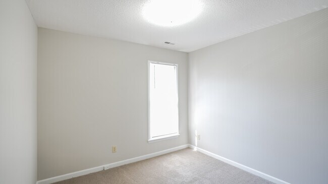 Foto del edificio - 940 Albany Ct