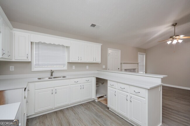 Foto del edificio - 165 Fields Creek Way
