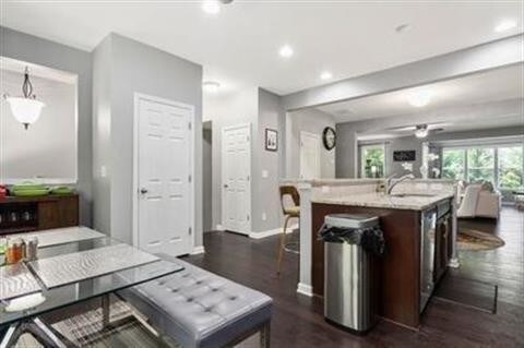 Building Photo - 4176 Laurel Creek Ct SE