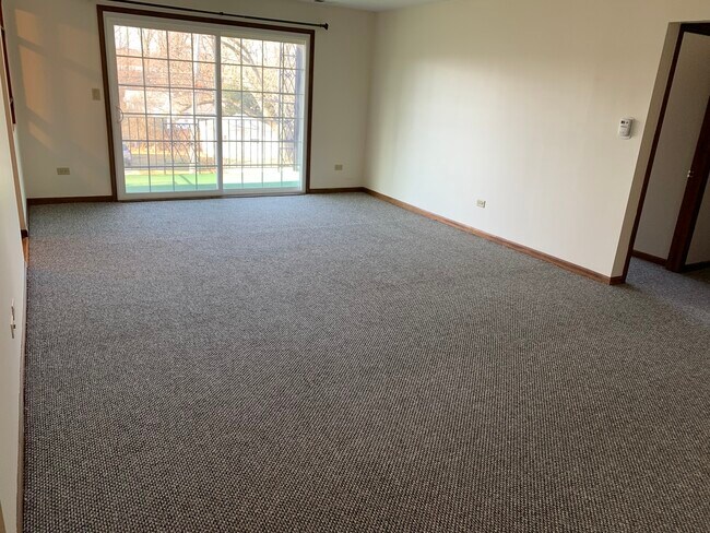 Foto del edificio - 765 Garland Pl