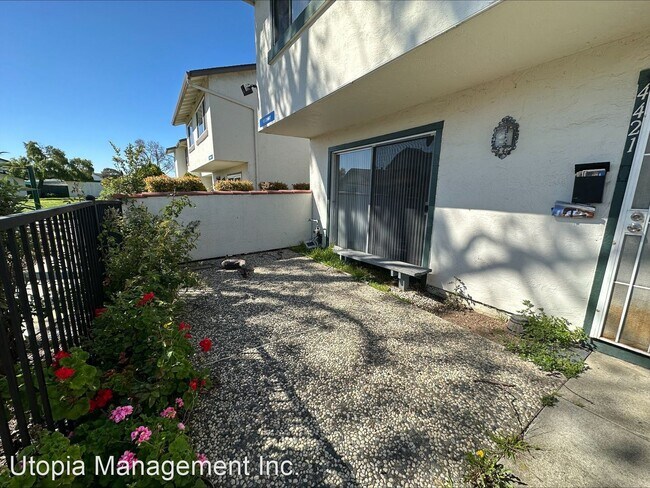 Foto del edificio - 4 br, 3 bath House - 4421 Viejo Way