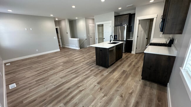 Building Photo - 4749 Legacy Vlg Ln