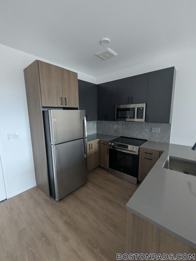 Building Photo - 199 Gardner St