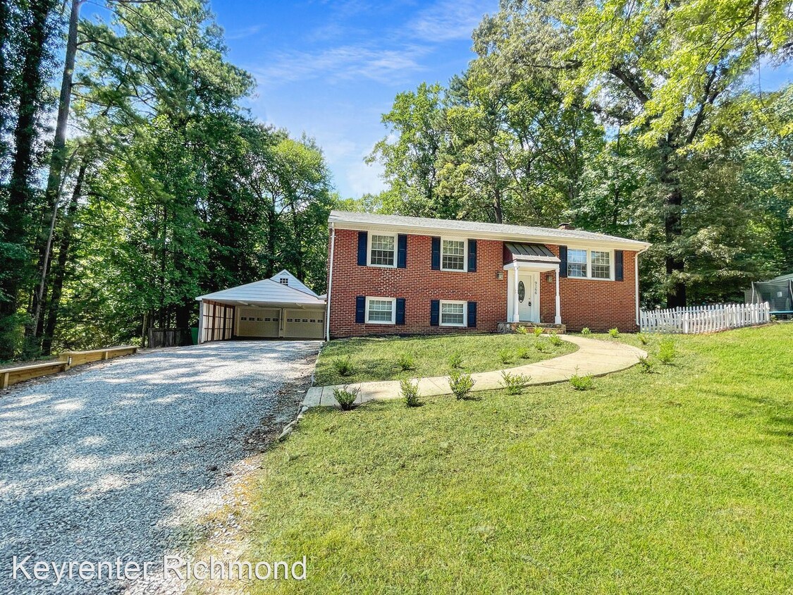 Primary Photo - 4 br, 3.5 bath House - 9166 Craney Island Rd.