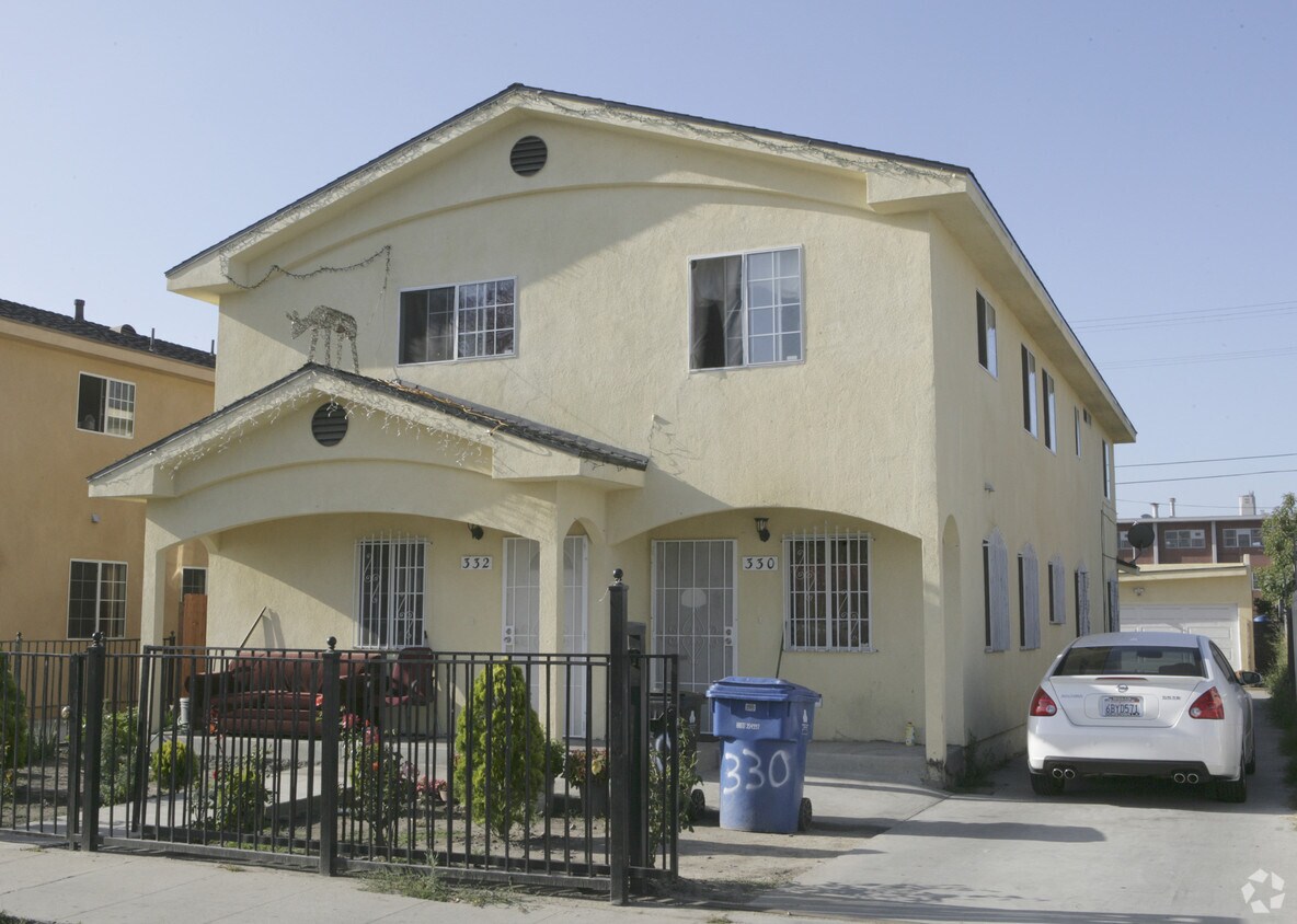 Building Photo - 330 E 76th St